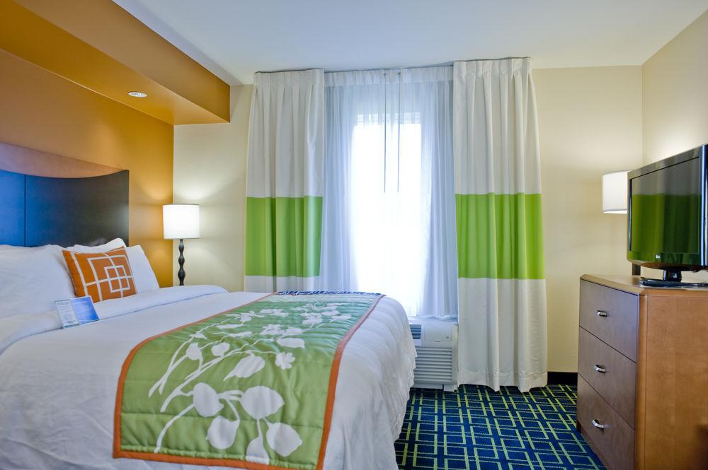Fairfield Inn & Suites Columbus Exterior photo