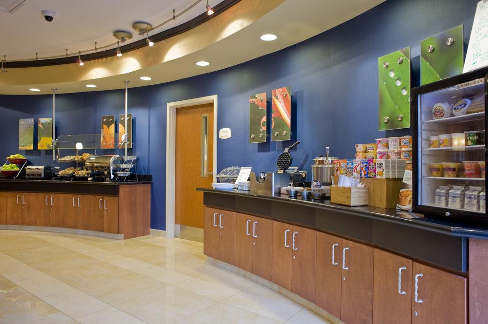 Fairfield Inn & Suites Columbus Exterior photo