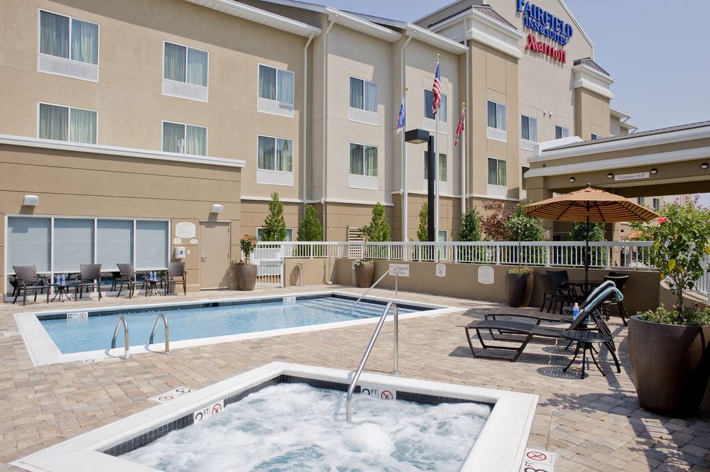 Fairfield Inn & Suites Columbus Exterior photo