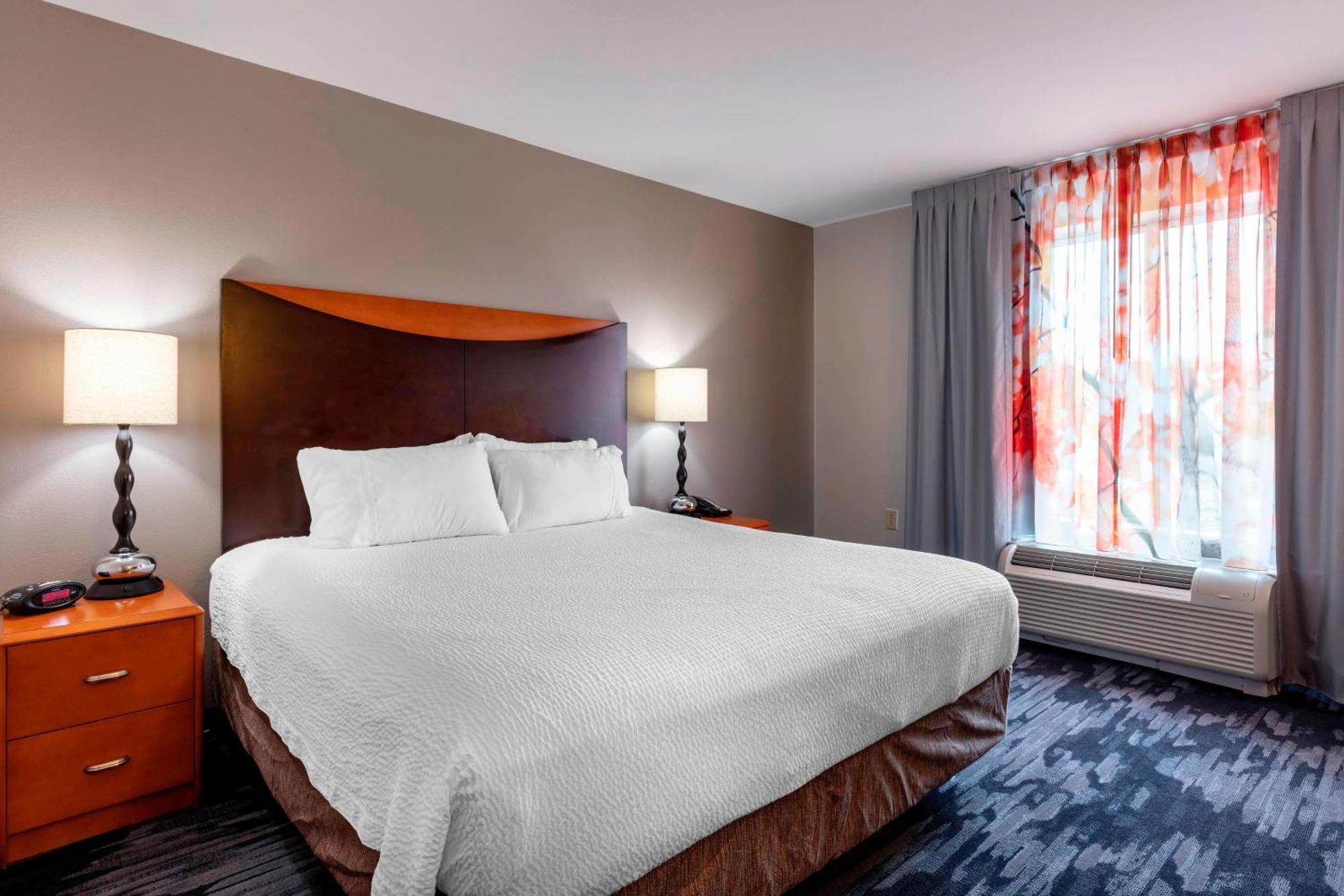 Fairfield Inn & Suites Columbus Exterior photo